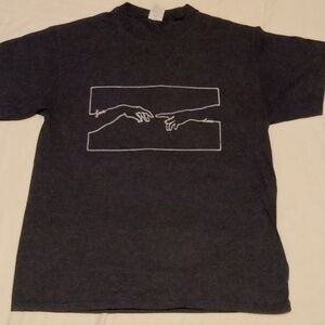 Michaelangelo God’s Finger Graphic T-shirt Unisex M Crew Neck Short Sleeve Grey